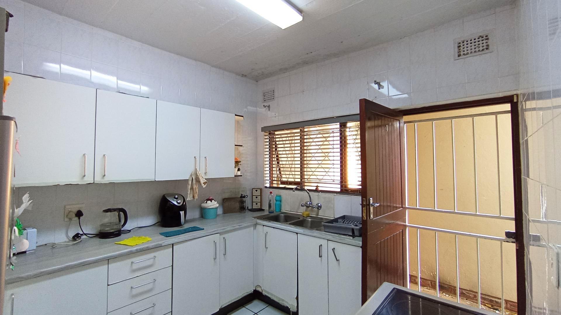 Kitchen - 9 square meters of property in Beacon Rocks