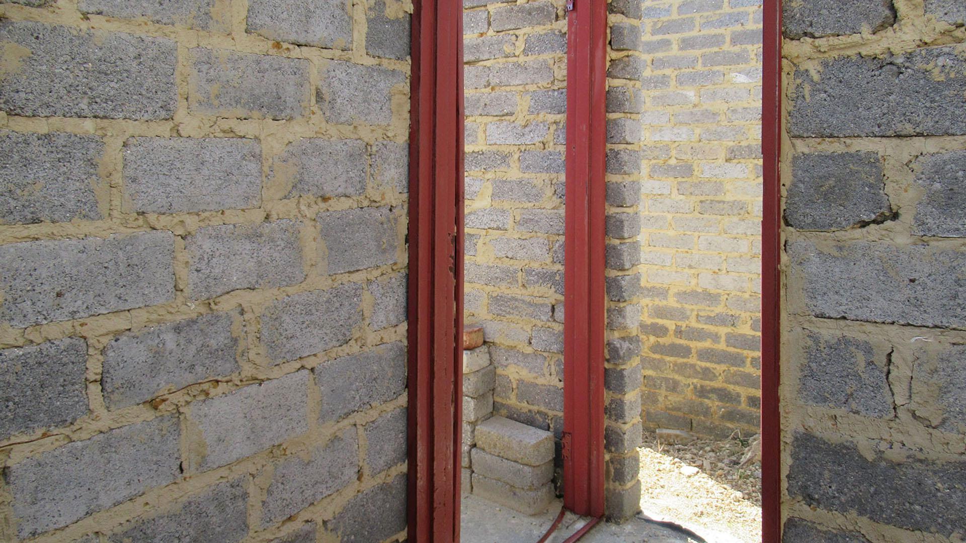 Bathroom 3+ - 3 square meters of property in Lenasia South