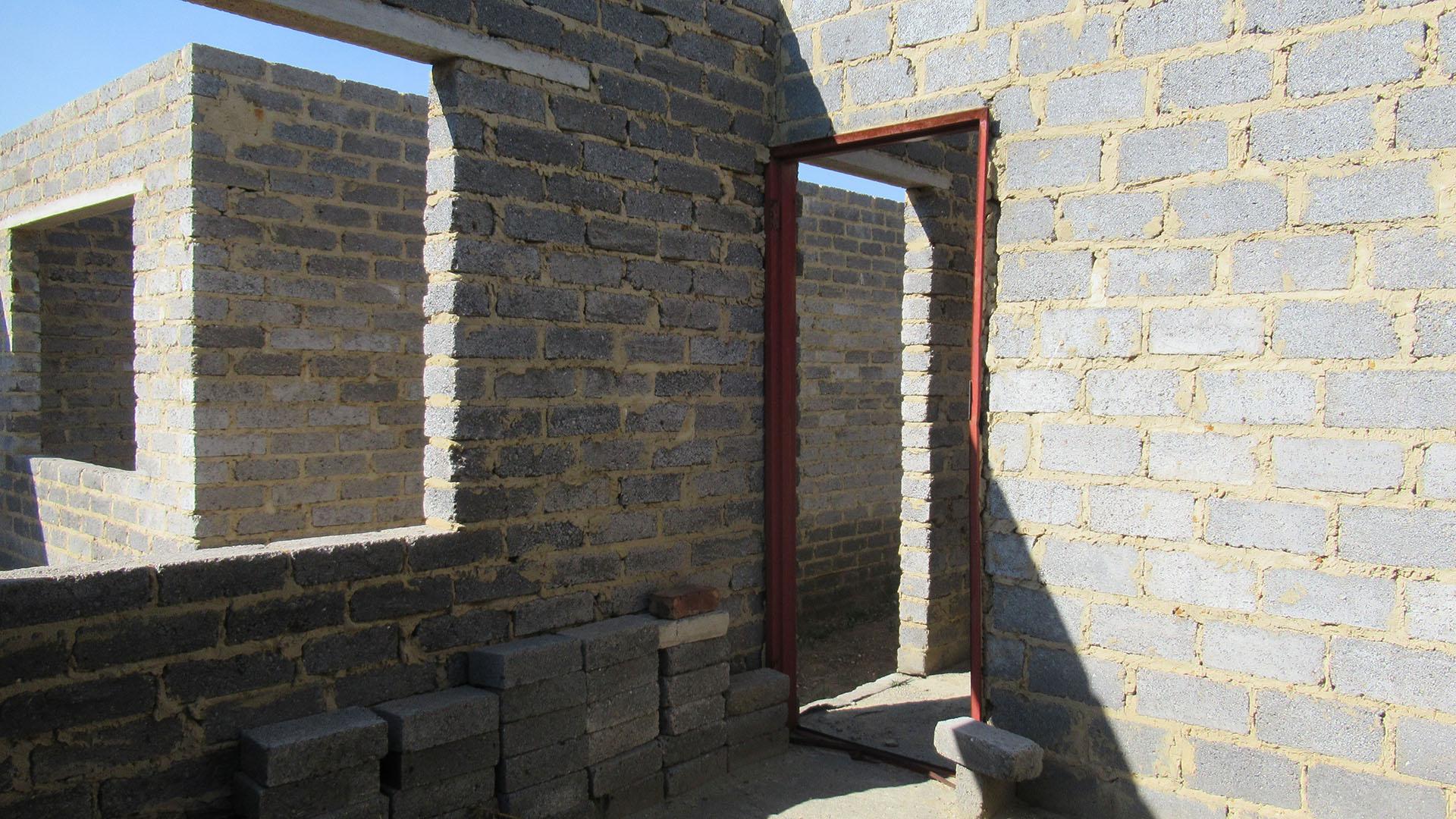 Bed Room 4 - 10 square meters of property in Lenasia South