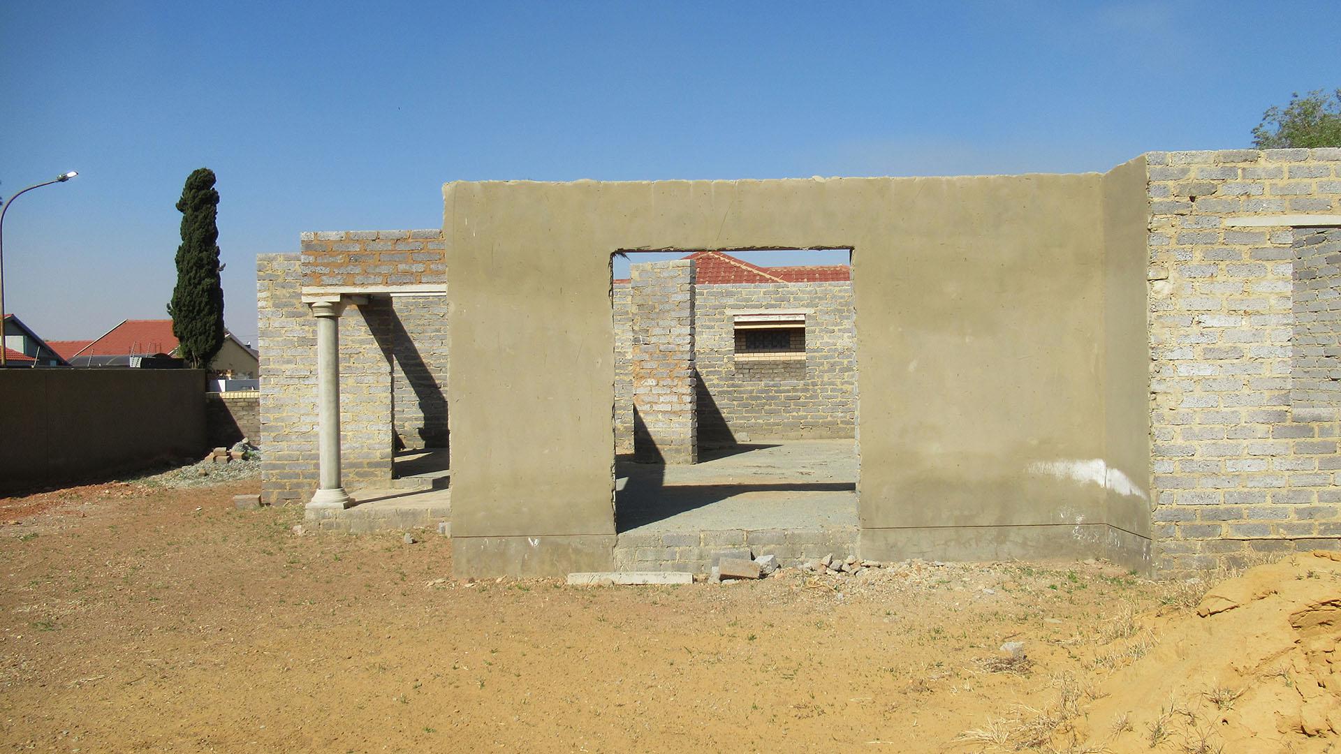 Front View of property in Lenasia South