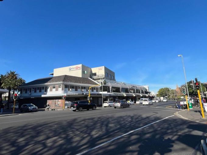 Commercial to Rent in Rondebosch   - Property to rent - MR682433