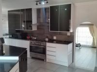  of property in Suideroord
