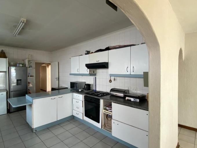 6 Bedroom House for Sale For Sale in Sophiatown - MR682477