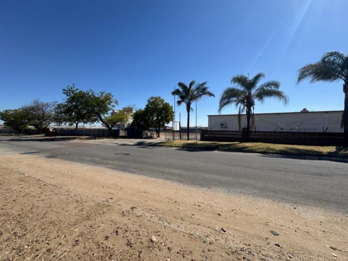 Commercial to Rent in Polokwane - Property to rent - MR682483