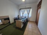 of property in Geelhoutpark