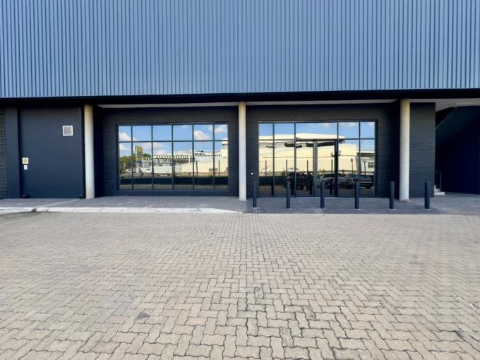 Commercial to Rent in Nirvana - Property to rent - MR682490