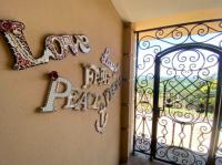  of property in Glenvista