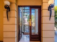  of property in Glenvista