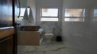 Bathroom 1 of property in Shelly Beach