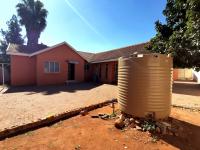 3 Bedroom 2 Bathroom House for Sale for sale in Flora Park 