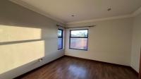 Bed Room 1 of property in Glen Erasmia Boulevard