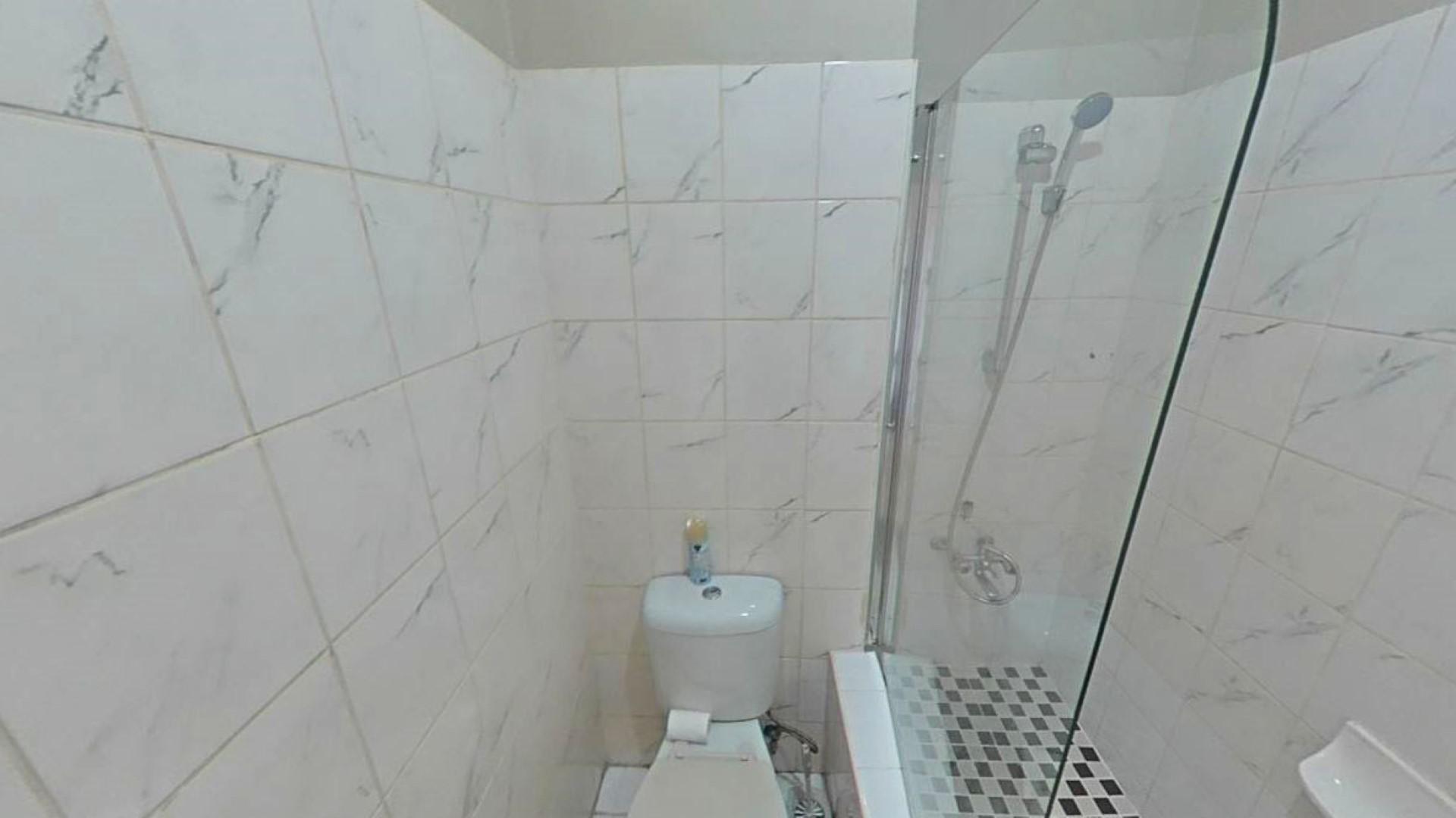 Bathroom 1 - 4 square meters of property in Palmiet