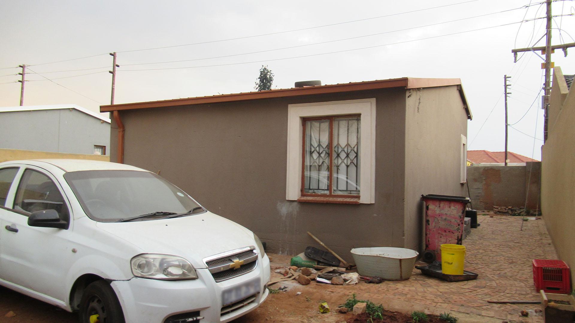 Backyard of property in Protea Glen