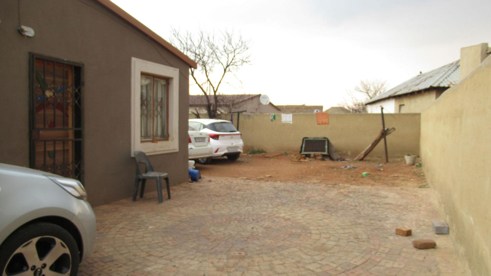 Backyard of property in Protea Glen