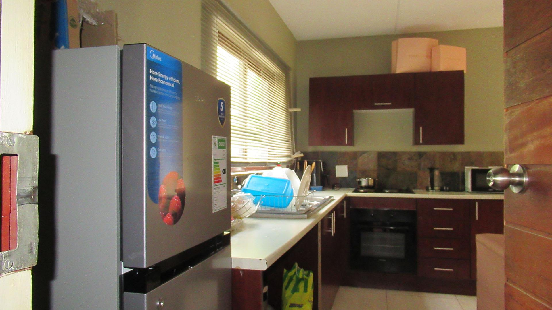 Kitchen - 10 square meters of property in Honeydew