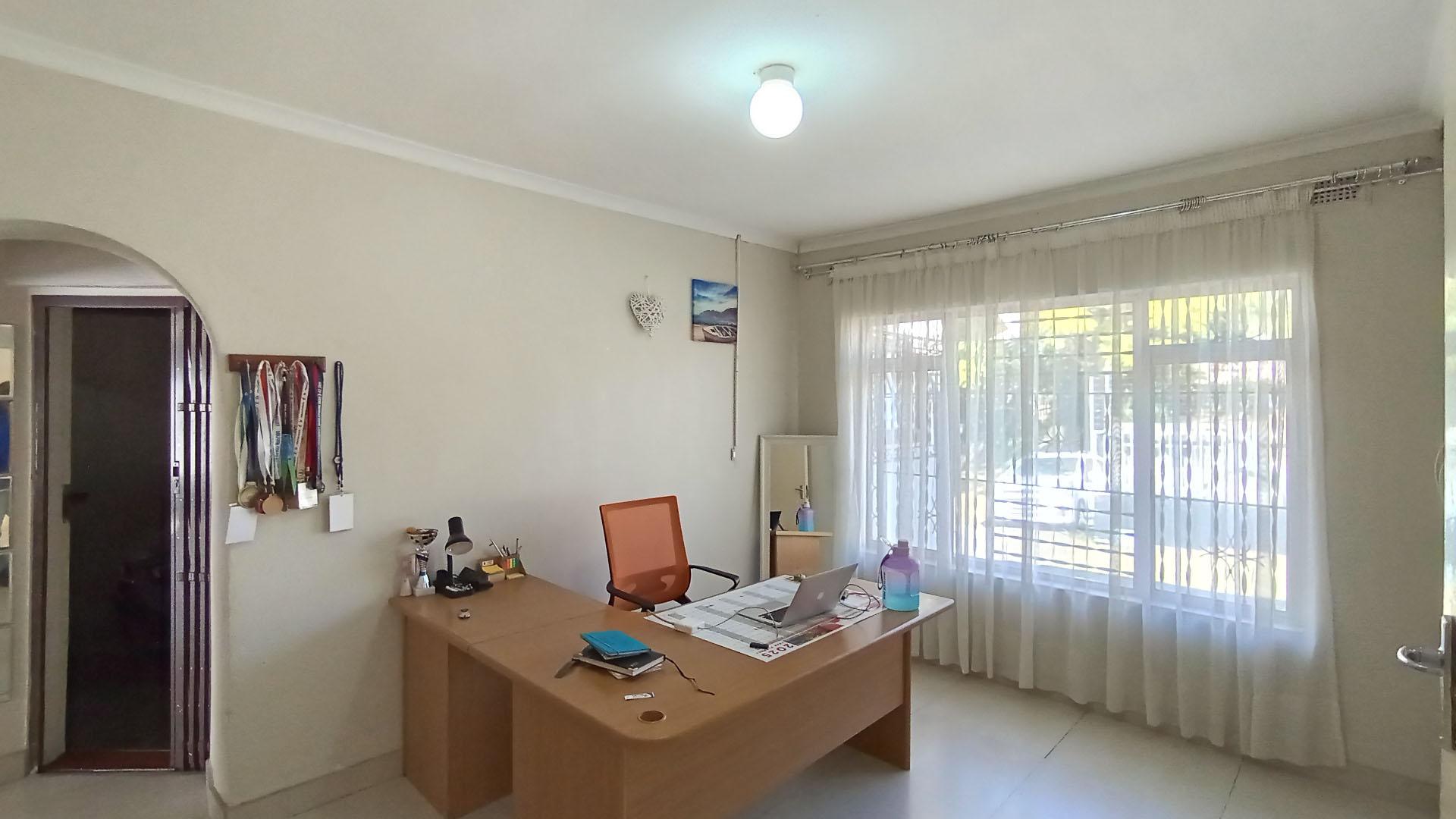 Bed Room 3 - 16 square meters of property in New Germany 