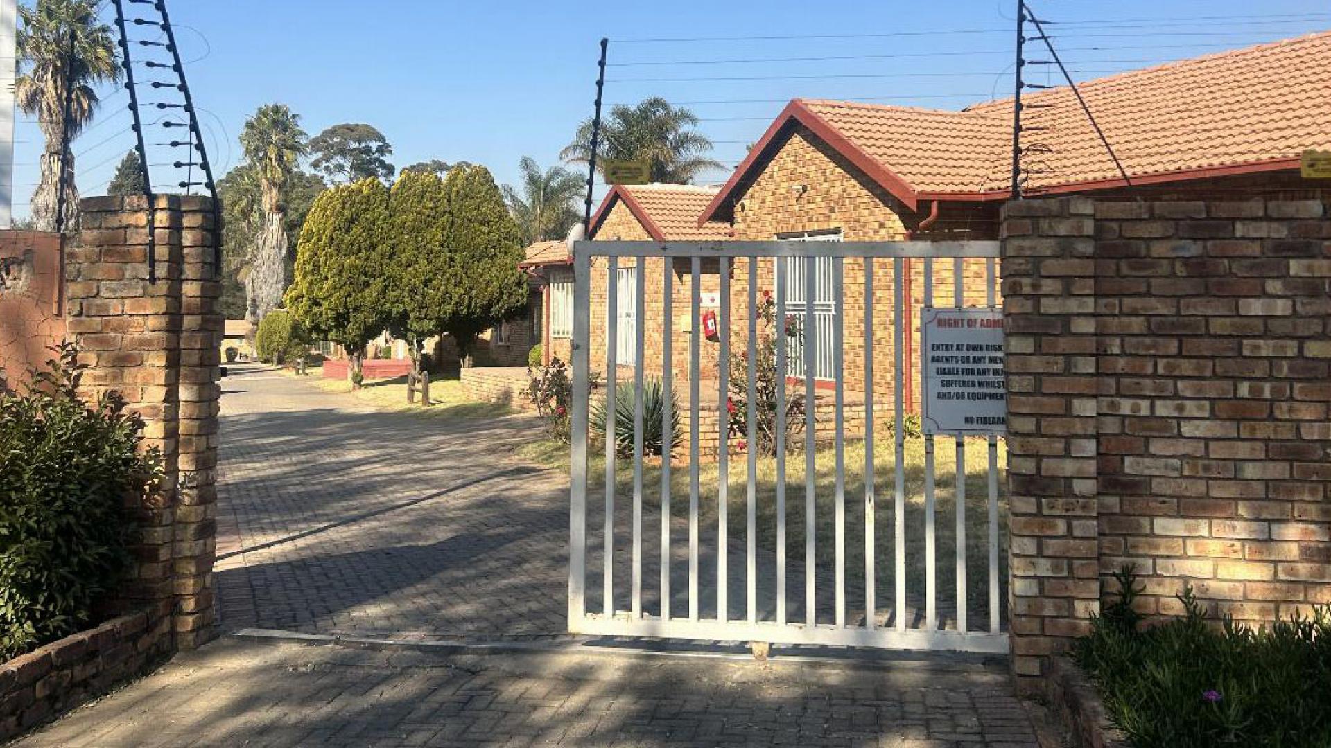 Front View of property in Georginia