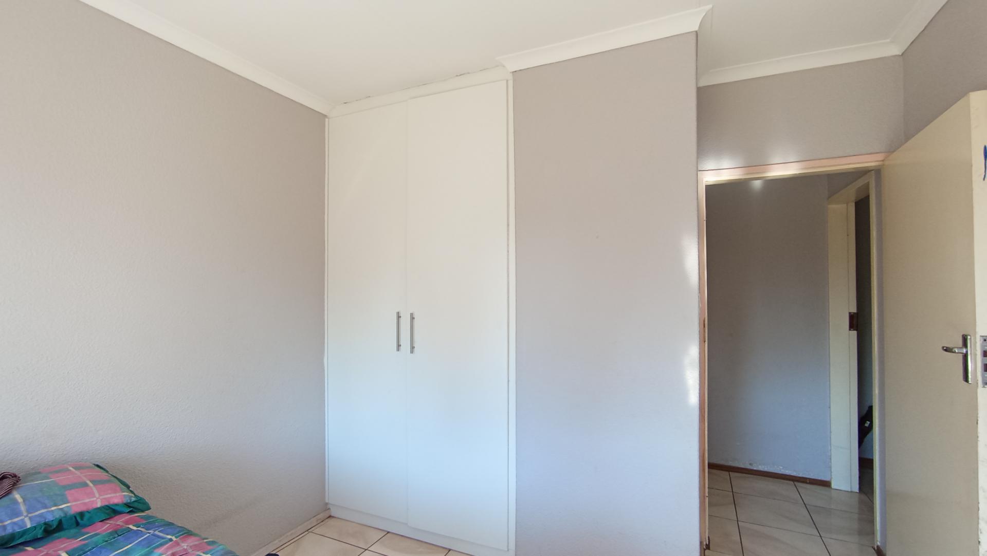 Bed Room 2 - 11 square meters of property in Georginia