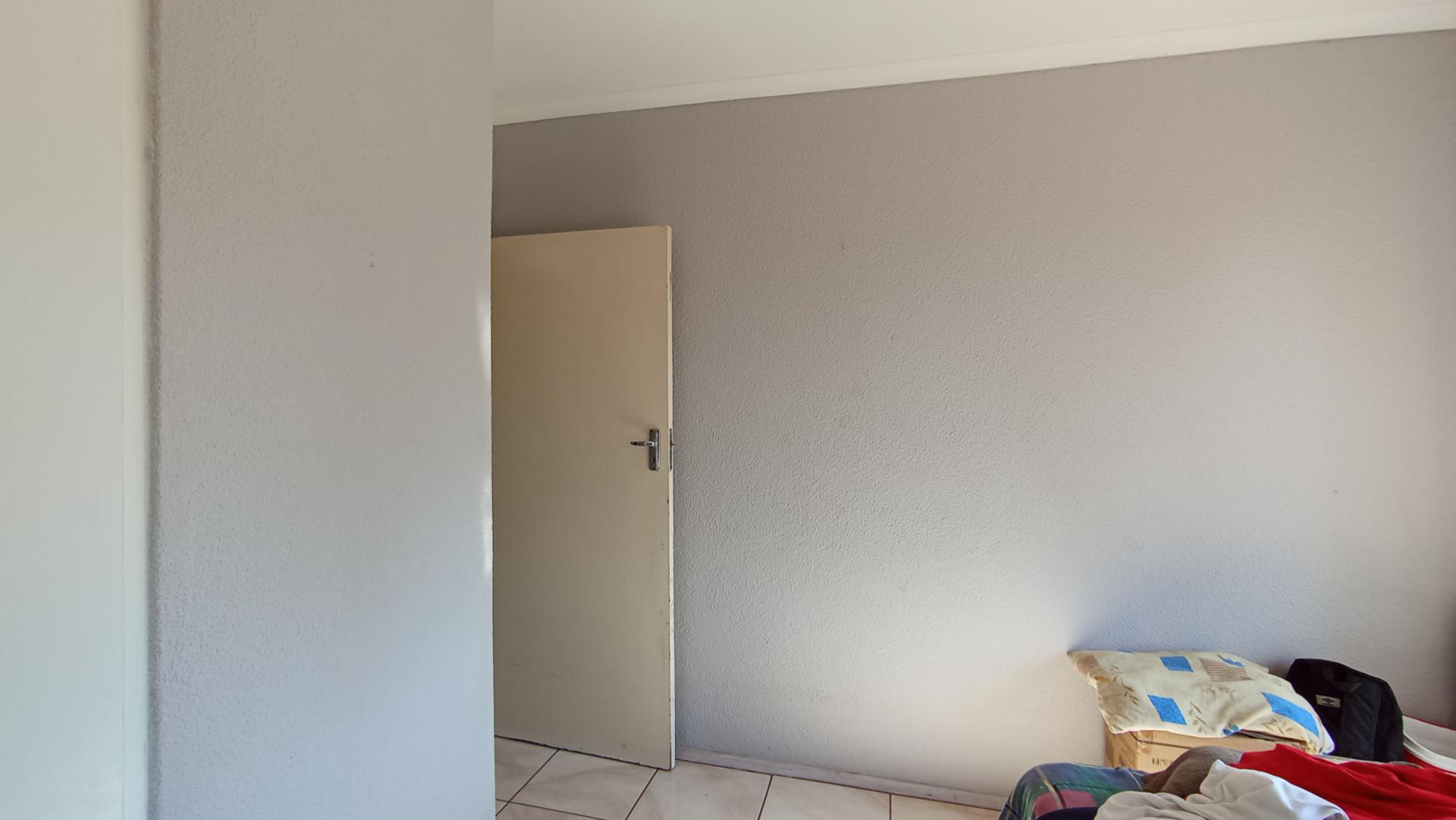 Bed Room 2 - 11 square meters of property in Georginia