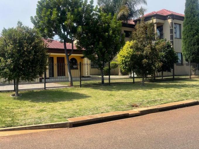 9 Bedroom House for Sale For Sale in Pretoria West - MR682618
