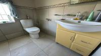 Bathroom 1 of property in Uitenhage