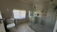 Bathroom 2 of property in Uitenhage