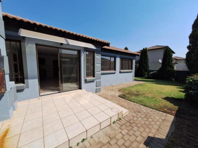 3 Bedroom Simplex for Sale For Sale in Arundo Estate - MR682624