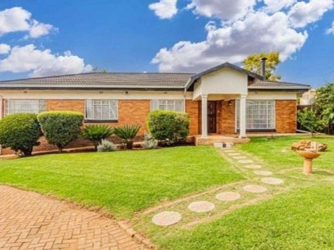 4 Bedroom House for Sale For Sale in West Turffontein - MR682666