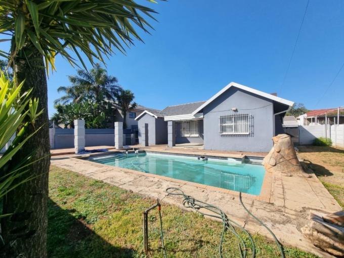 3 Bedroom House for Sale For Sale in Robertsham - MR682676