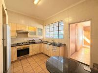  of property in Robertsham