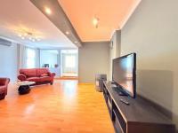  of property in Robertsham