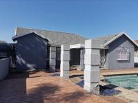  of property in Robertsham
