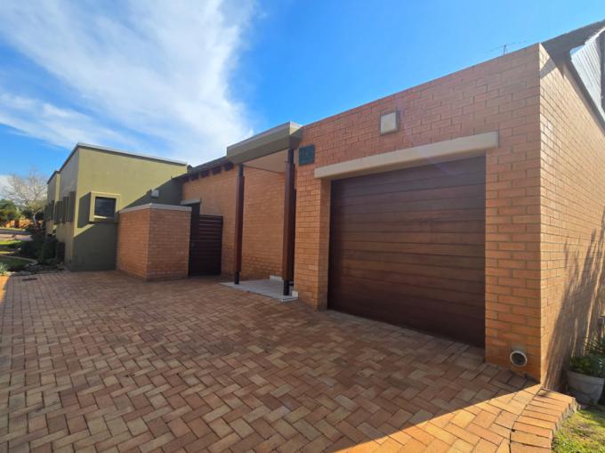 2 Bedroom Simplex to Rent in Centurion Central - Property to rent - MR682699