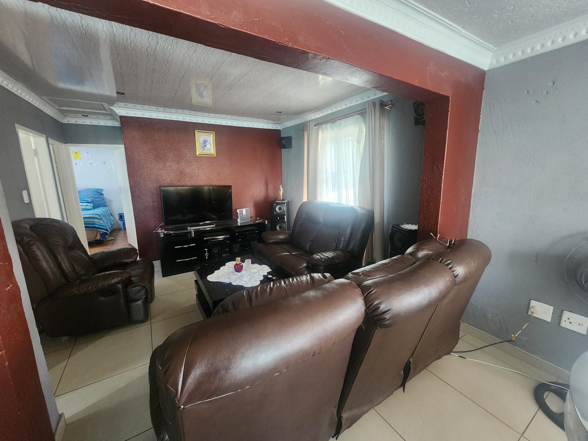  of property in Protea Glen