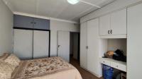 Bed Room 1 - 18 square meters of property in Lambton