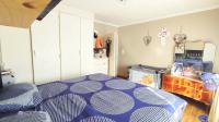  of property in Rooihuiskraal North