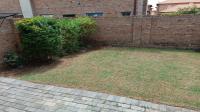 Garden of property in Sinoville
