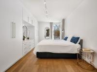  of property in Hyde Park