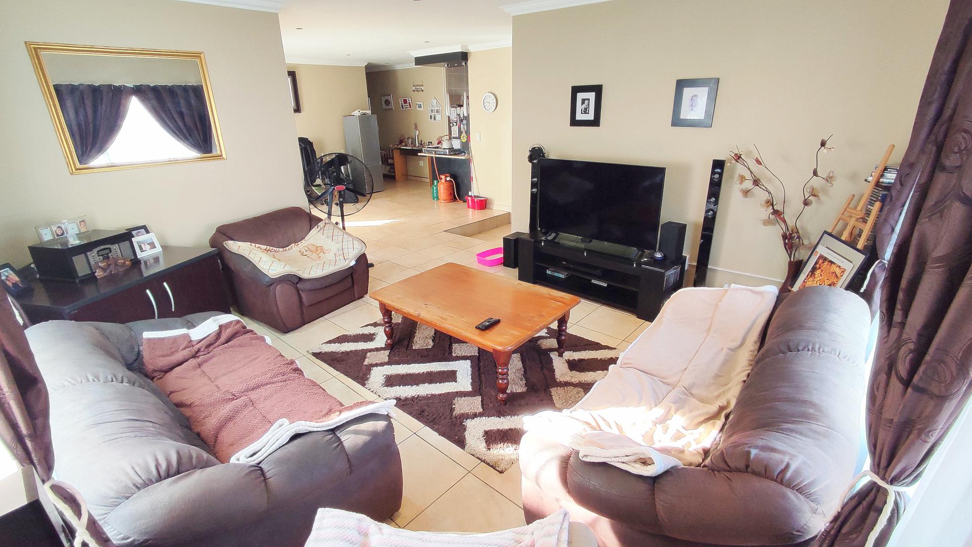  of property in Amberfield