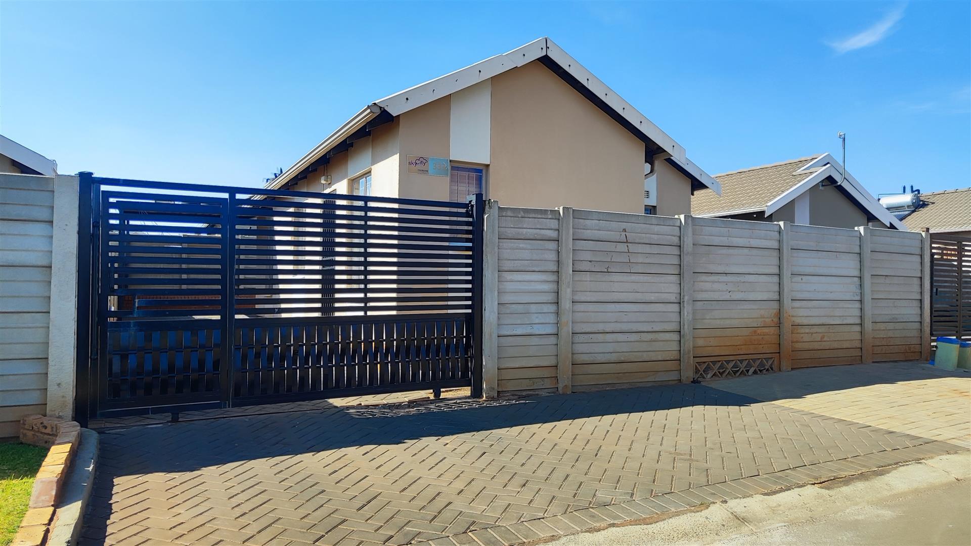 Front View of property in Sky City