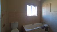 Bathroom 1 - 7 square meters of property in Pretoria Gardens