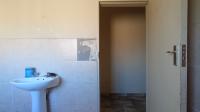 Bathroom 1 - 7 square meters of property in Pretoria Gardens