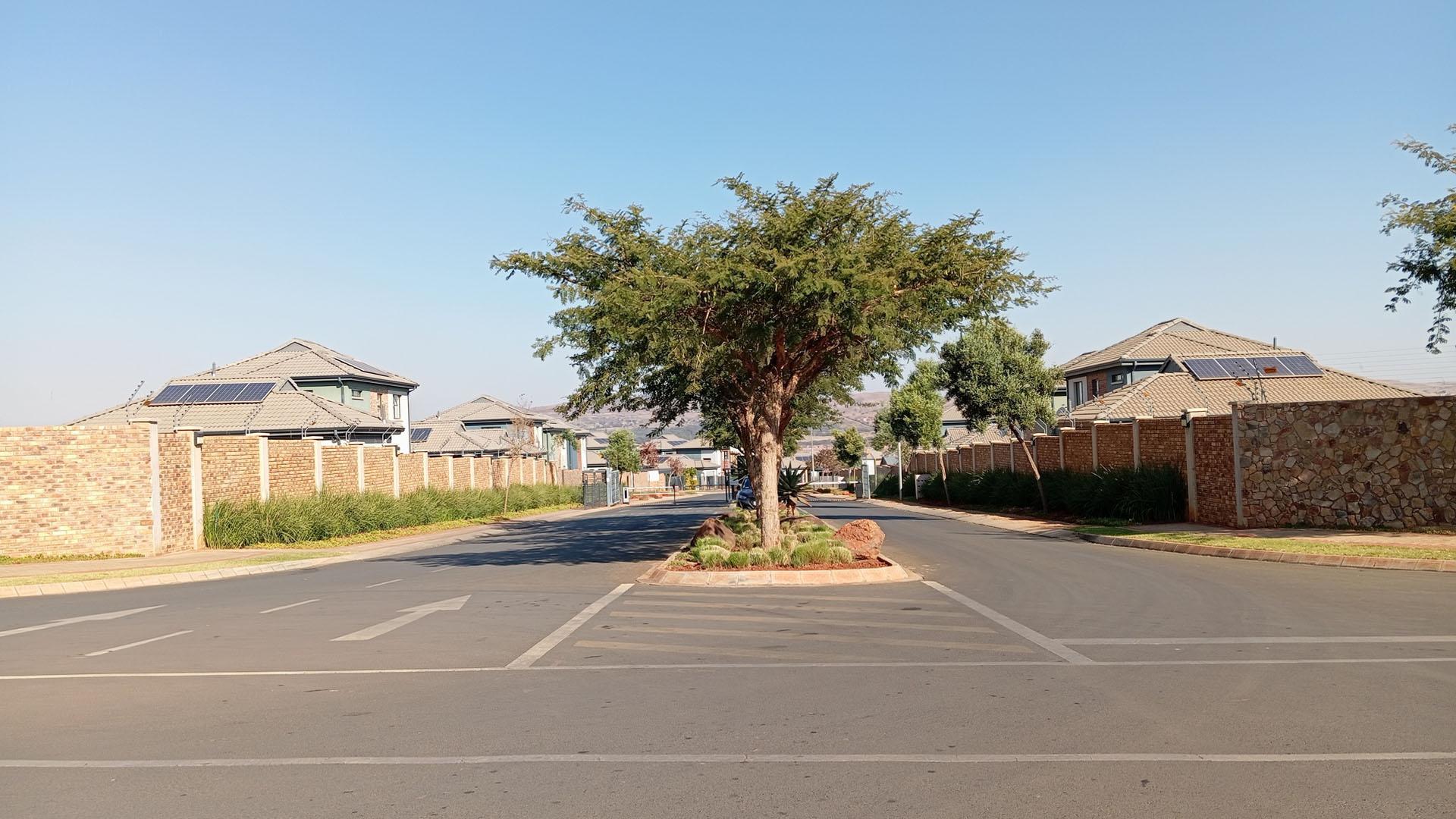 Front View of property in Lotus Gardens