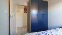Bed Room 1 - 9 square meters of property in Rooihuiskraal North