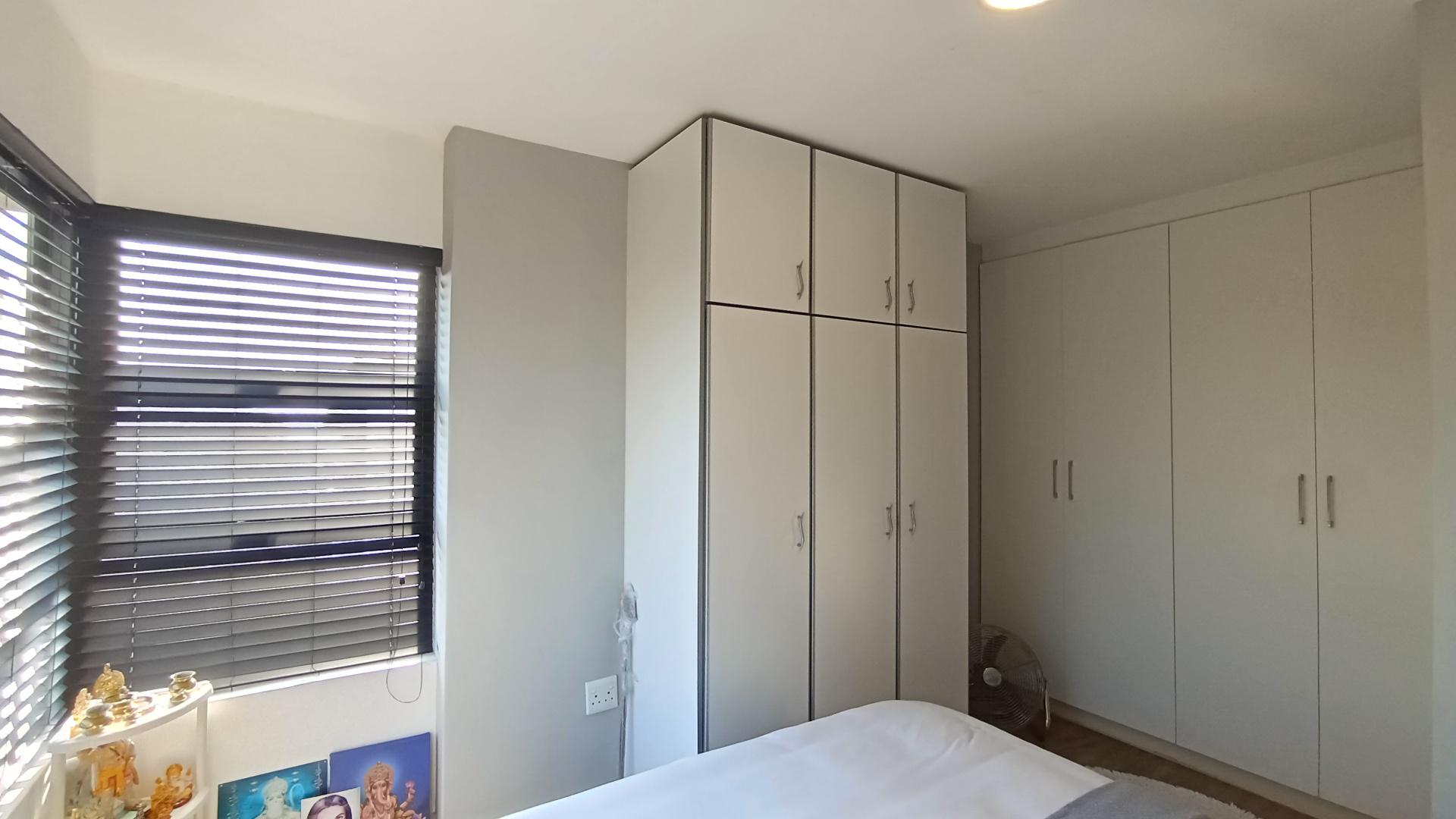 Bed Room 2 - 14 square meters of property in Umbogintwini