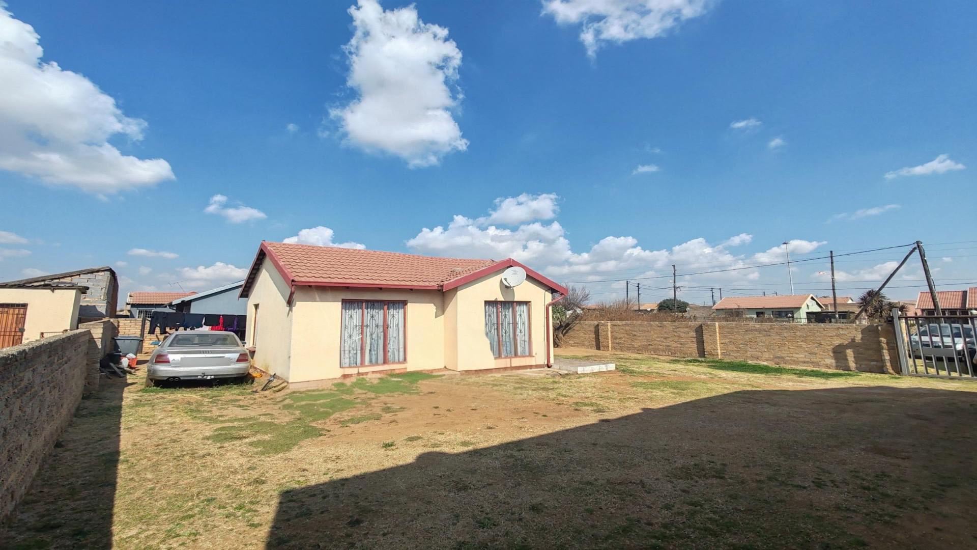 Backyard of property in Leachville