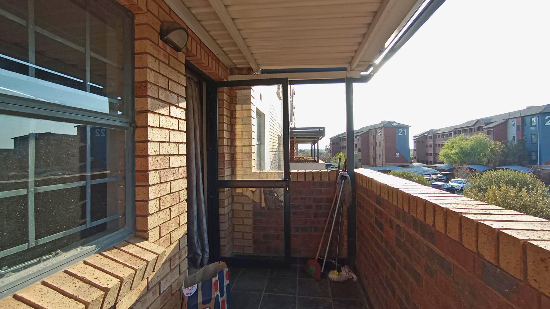 Balcony - 6 square meters of property in Montana Tuine