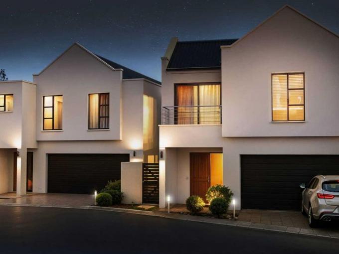 3 Bedroom House for Sale For Sale in Durbanville Hills - MR682843