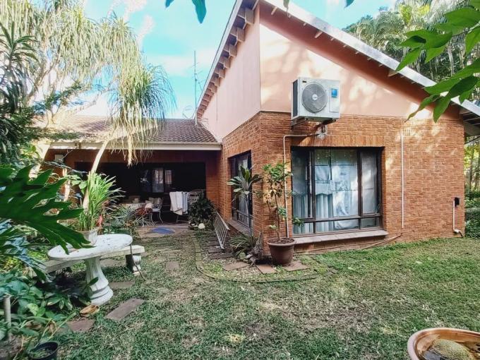 5 Bedroom House for Sale For Sale in Mtubatuba - MR682854