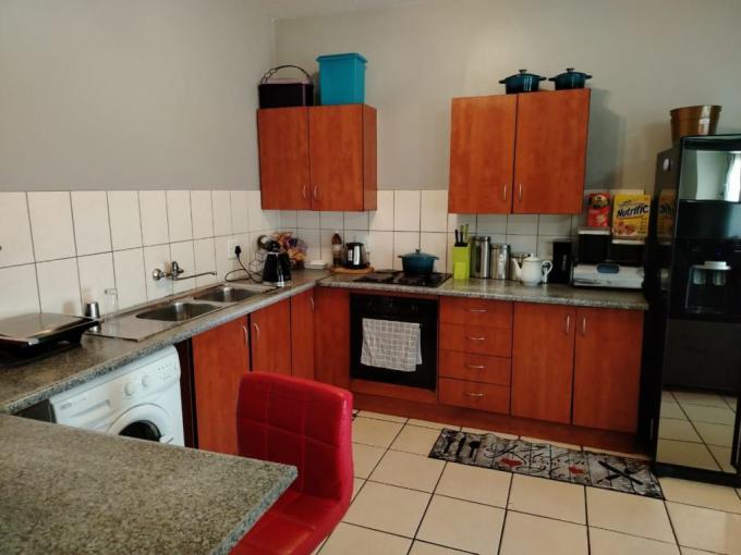 2 Bedroom Apartment for Sale For Sale in Brakpan - MR682880